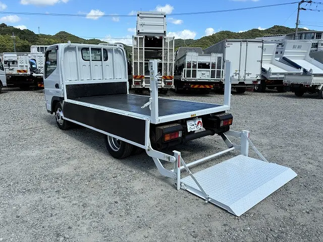 三菱 キャンター TKG-FBA20(2WD)の写真13