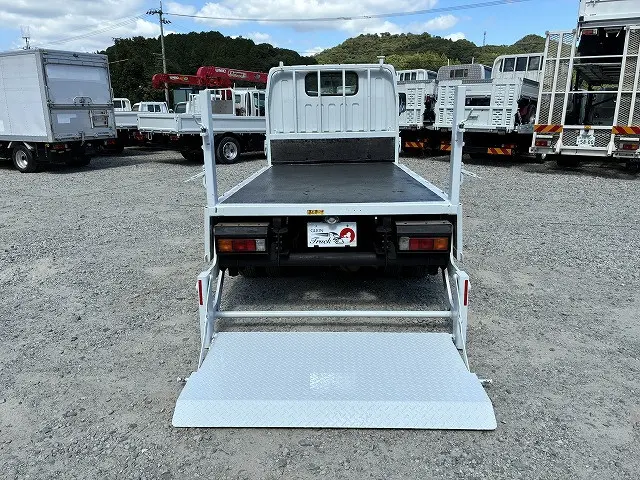 三菱 キャンター TKG-FBA20(2WD)の写真14