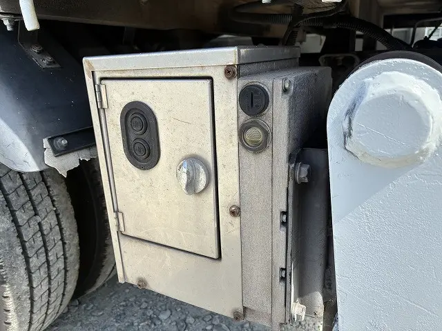 三菱 キャンター TKG-FBA20(2WD)の写真31