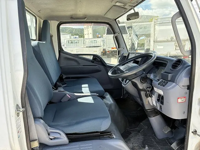 三菱 キャンター TKG-FBA20(2WD)の写真35