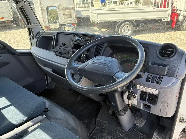 三菱 キャンター TKG-FBA20(2WD)の写真36