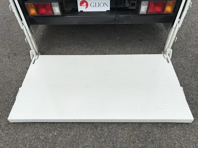いすゞ エルフ TRG-NKR85A(2WD)の写真17