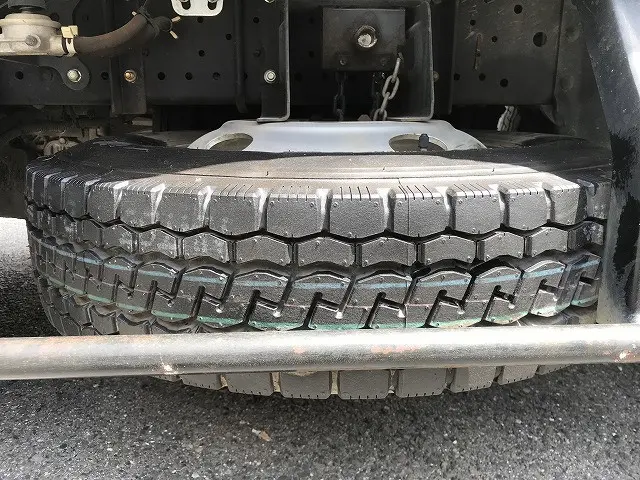 いすゞ エルフ TRG-NKR85A(2WD)の写真47