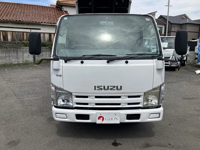 いすゞ エルフ BKG-NKR85AN(2WD)の写真2