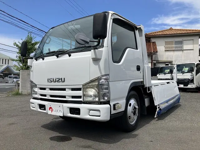 いすゞ エルフ BKG-NKR85AN(2WD)の写真16
