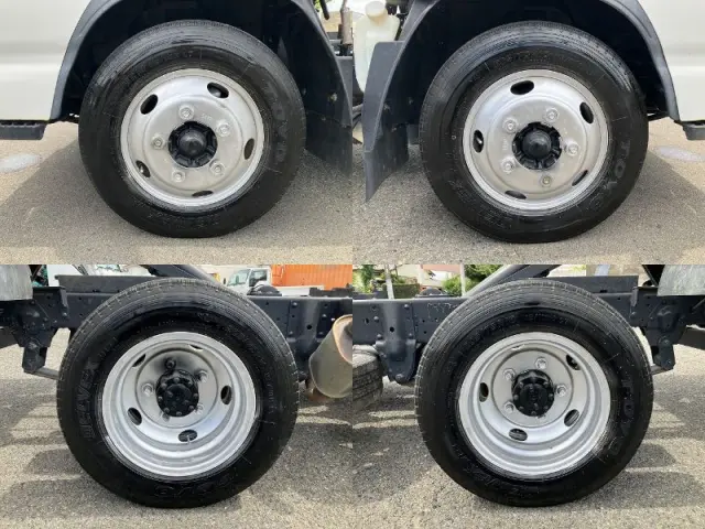 いすゞ エルフ BKG-NKR85AN(2WD)の写真29