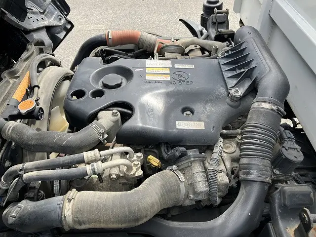 いすゞ エルフ BKG-NKR85AN(2WD)の写真43