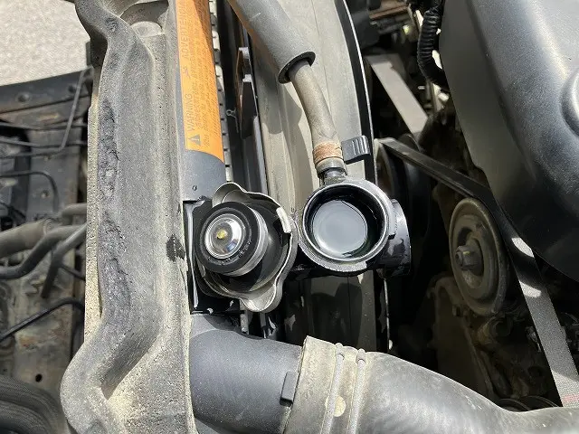 いすゞ エルフ BKG-NKR85AN(2WD)の写真47