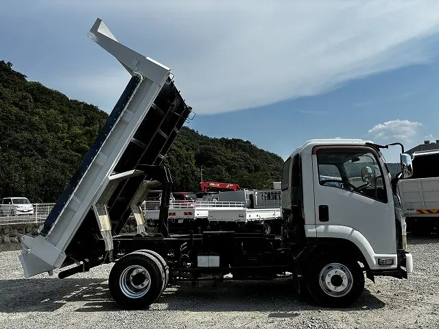 いすゞ フォワード SKG-FRR90S1(2WD)の写真5