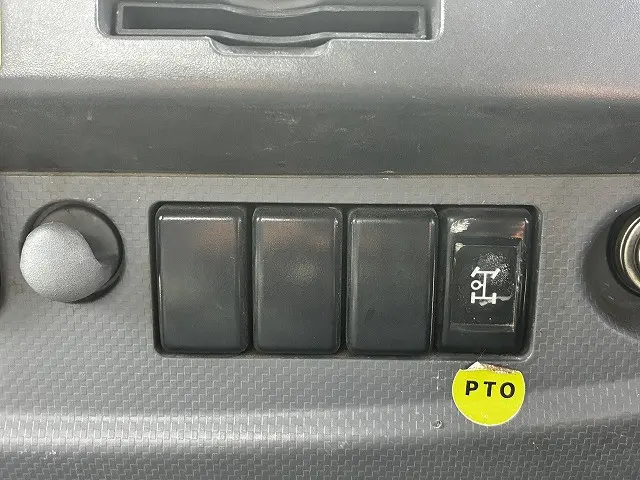 いすゞ フォワード SKG-FRR90S1(2WD)の写真37