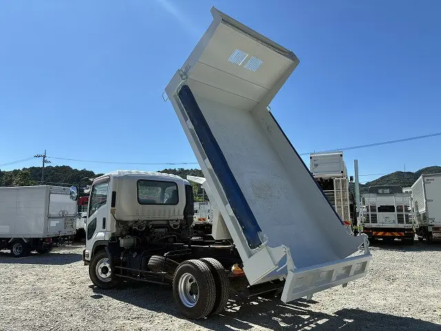 いすゞ フォワード SKG-FRR90S1(2WD)の写真6