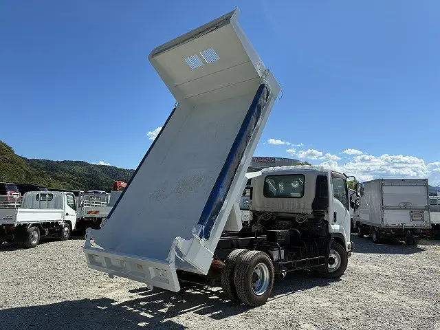 いすゞ フォワード SKG-FRR90S1(2WD)の写真8