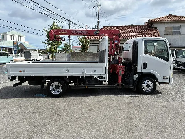 いすゞ エルフ BDG-NPS85AR(4WD)の写真5