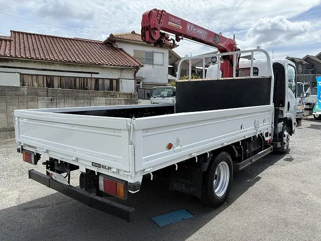 いすゞ エルフ BDG-NPS85AR(4WD)の写真8