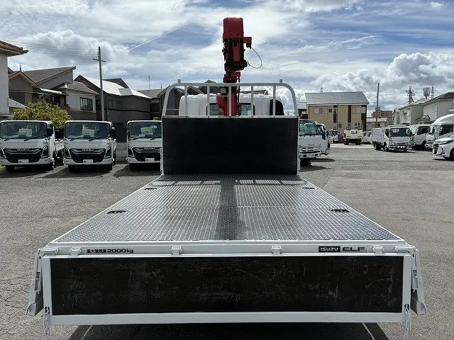 いすゞ エルフ BDG-NPS85AR(4WD)の写真14