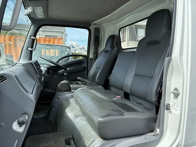 いすゞ エルフ BDG-NPS85AR(4WD)の写真33