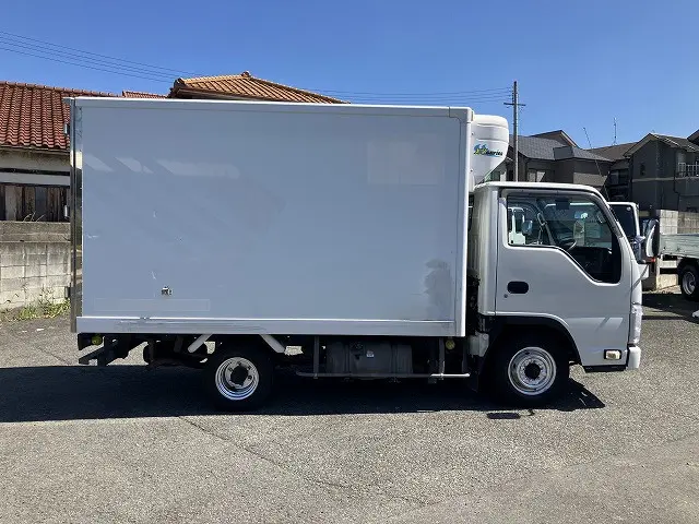 いすゞ エルフ TPG-NHR85AN(2WD)の写真5
