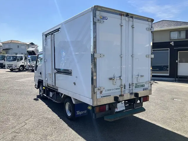 いすゞ エルフ TPG-NHR85AN(2WD)の写真6