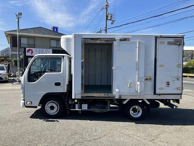 いすゞ エルフ TPG-NHR85AN(2WD)の写真11