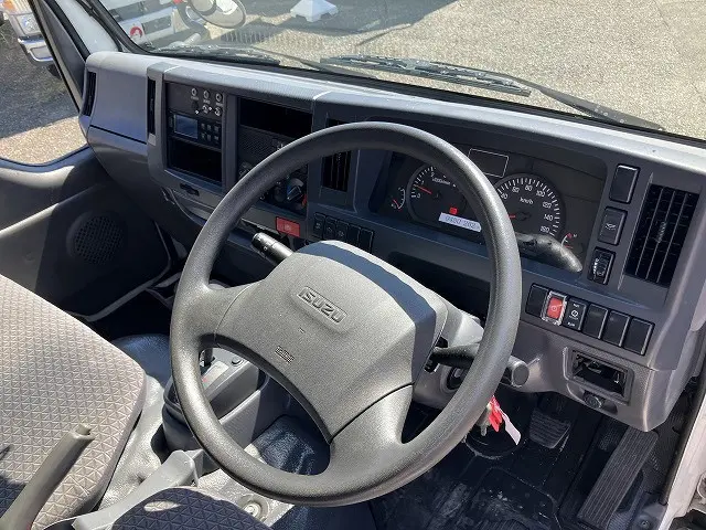 いすゞ エルフ TPG-NHR85AN(2WD)の写真30