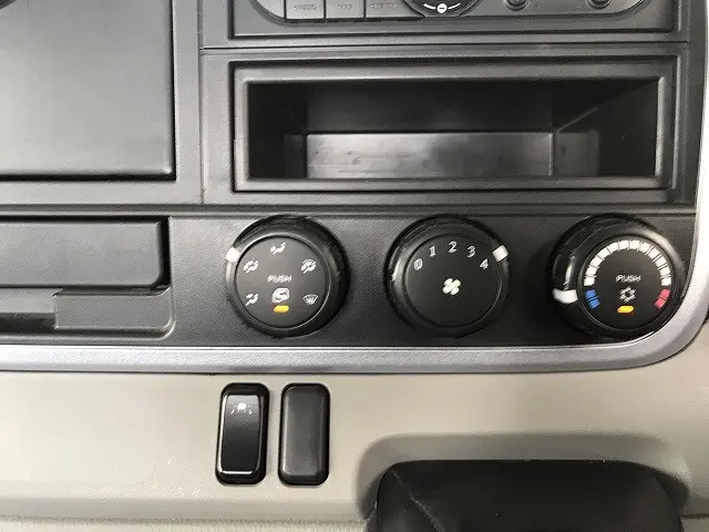 三菱 キャンター TPG-FEB50(2WD)の写真30