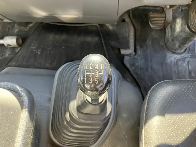 いすゞ フォワード TKG-FRR90S1(2WD)の写真35