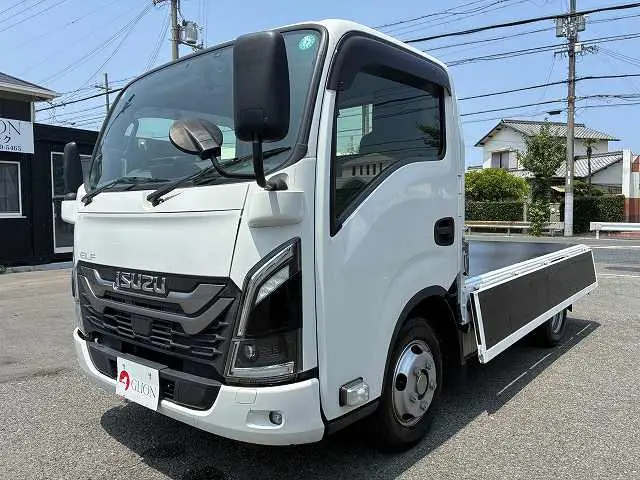 いすゞ エルフ 2TG-NJR88AF(2WD)の写真9