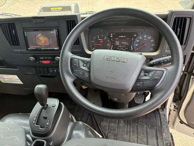 いすゞ エルフ 2TG-NJR88AF(2WD)の写真35