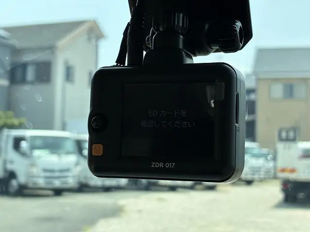 いすゞ エルフ 2TG-NJR88AF(2WD)の写真44