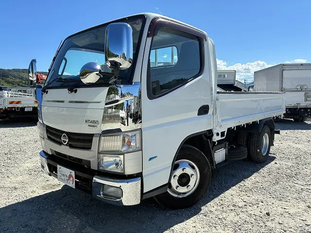 日産 アトラス TPG-FBA2W(2WD)の写真1