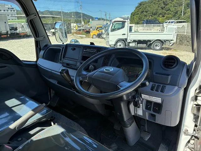 日産 アトラス TPG-FBA2W(2WD)の写真30