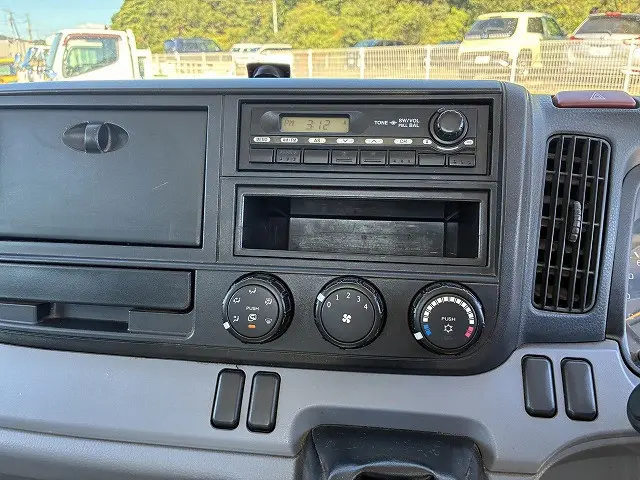 日産 アトラス TPG-FBA2W(2WD)の写真32