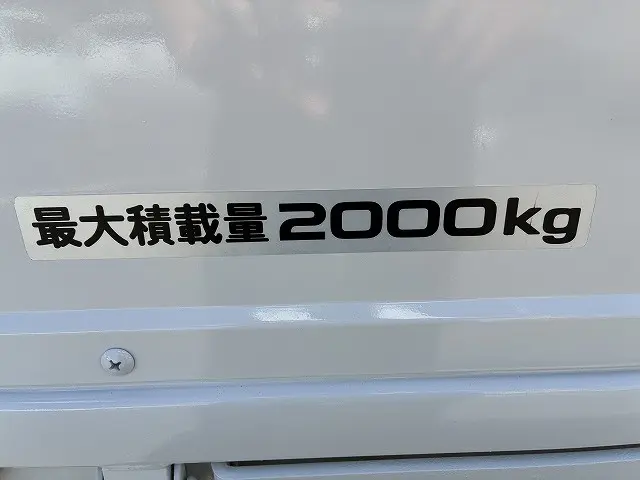 いすゞ エルフ 2RG-NJR88A(2WD)の写真16
