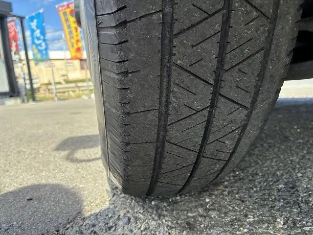 いすゞ エルフ 2RG-NJR88A(2WD)の写真22