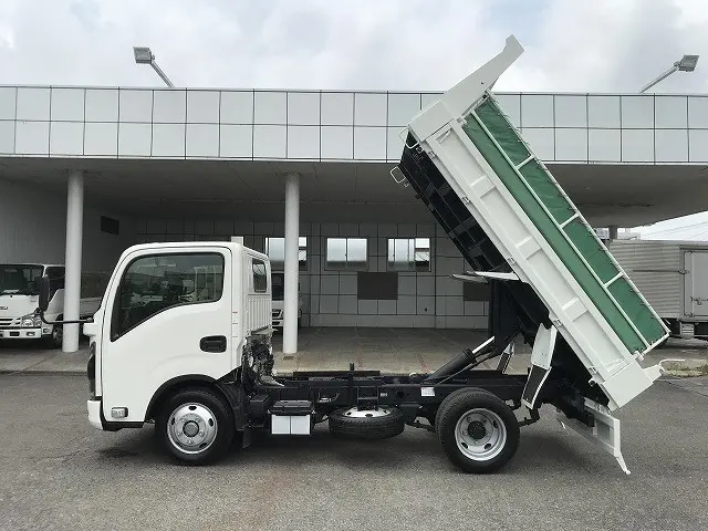 いすゞ エルフ 2RG-NJR88AT(2WD)の写真7