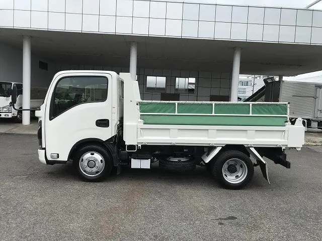 いすゞ エルフ 2RG-NJR88AT(2WD)の写真15