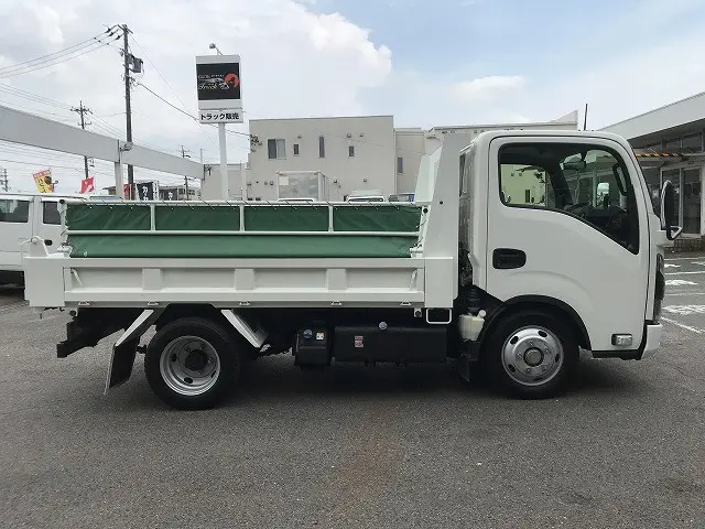 いすゞ エルフ 2RG-NJR88AT(2WD)の写真16