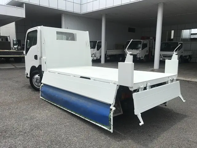 いすゞ エルフ 2RG-NJR88AT(2WD)の写真19