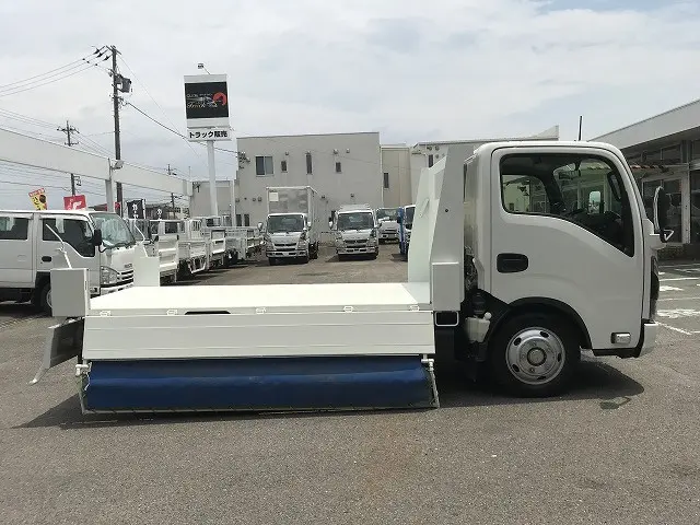 いすゞ エルフ 2RG-NJR88AT(2WD)の写真23