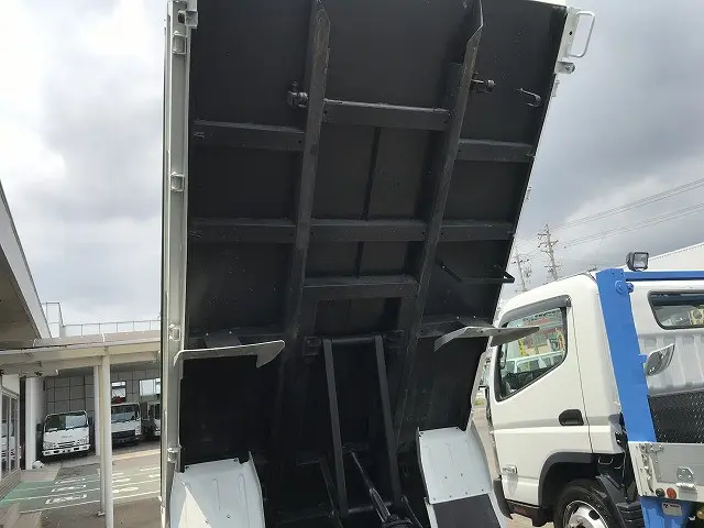 いすゞ エルフ 2RG-NJR88AT(2WD)の写真32