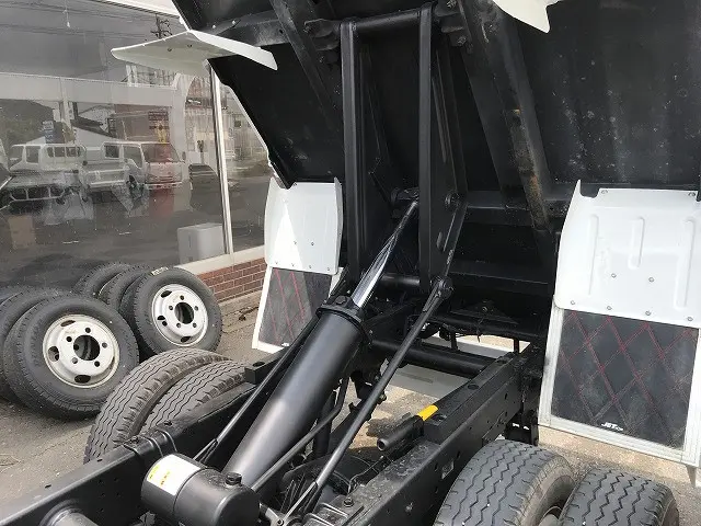 いすゞ エルフ 2RG-NJR88AT(2WD)の写真34