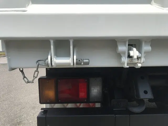 いすゞ エルフ 2RG-NJR88AT(2WD)の写真43
