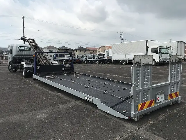 いすゞ エルフ TRG-NPR85AN(2WD)の写真6