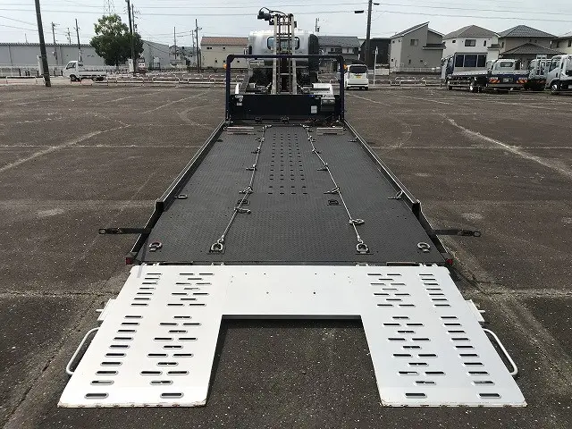 いすゞ エルフ TRG-NPR85AN(2WD)の写真7
