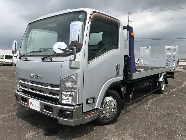 いすゞ エルフ TRG-NPR85AN(2WD)の写真9