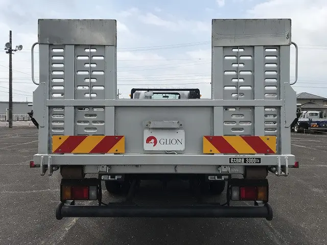 いすゞ エルフ TRG-NPR85AN(2WD)の写真14