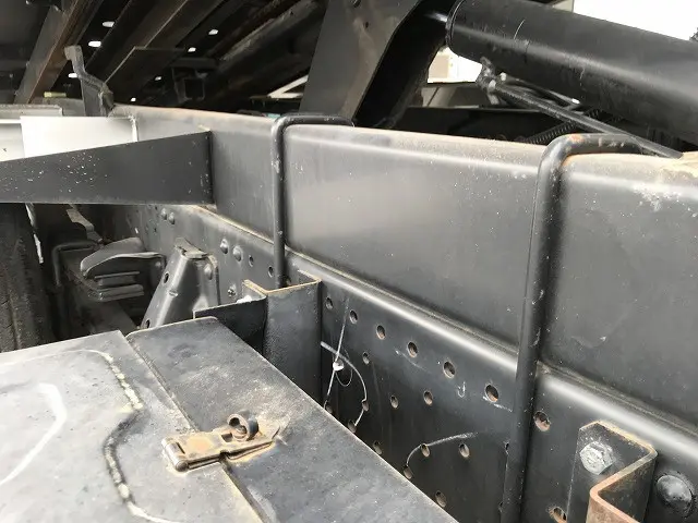 いすゞ エルフ TRG-NPR85AN(2WD)の写真18