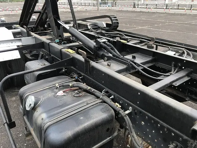 いすゞ エルフ TRG-NPR85AN(2WD)の写真24