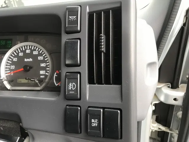 いすゞ エルフ TRG-NPR85AN(2WD)の写真38