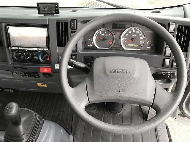 いすゞ エルフ TRG-NPR85AN(2WD)の写真43